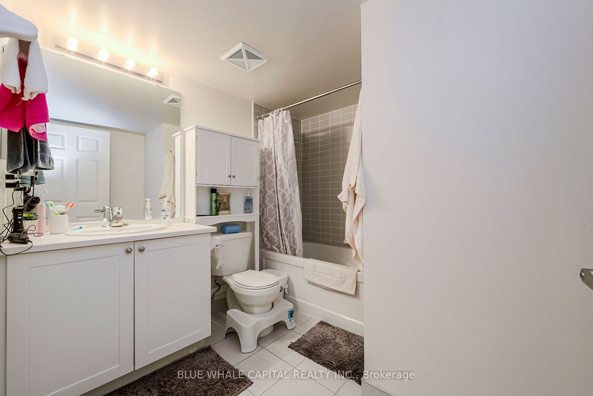 25 Lower Simcoe St, #1128