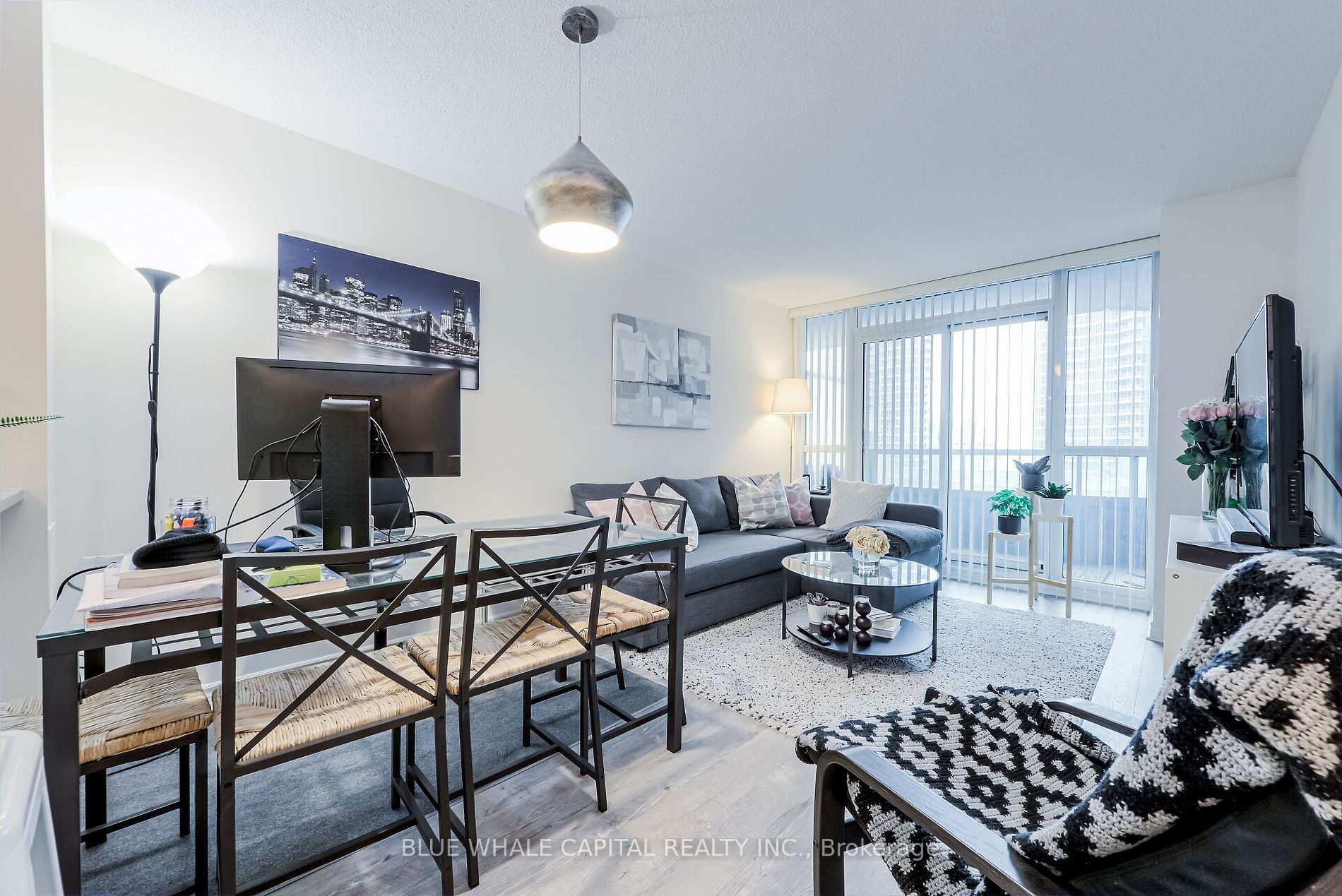 25 Lower Simcoe St, #1128