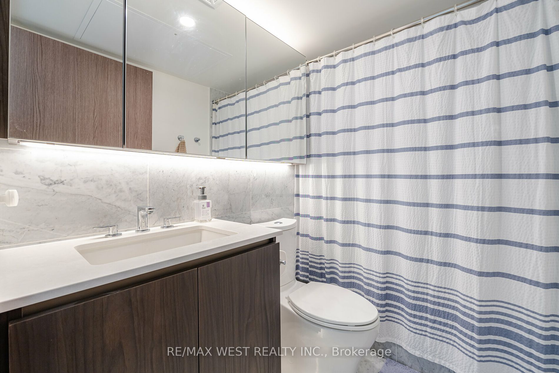 17 Bathurst St, #3912