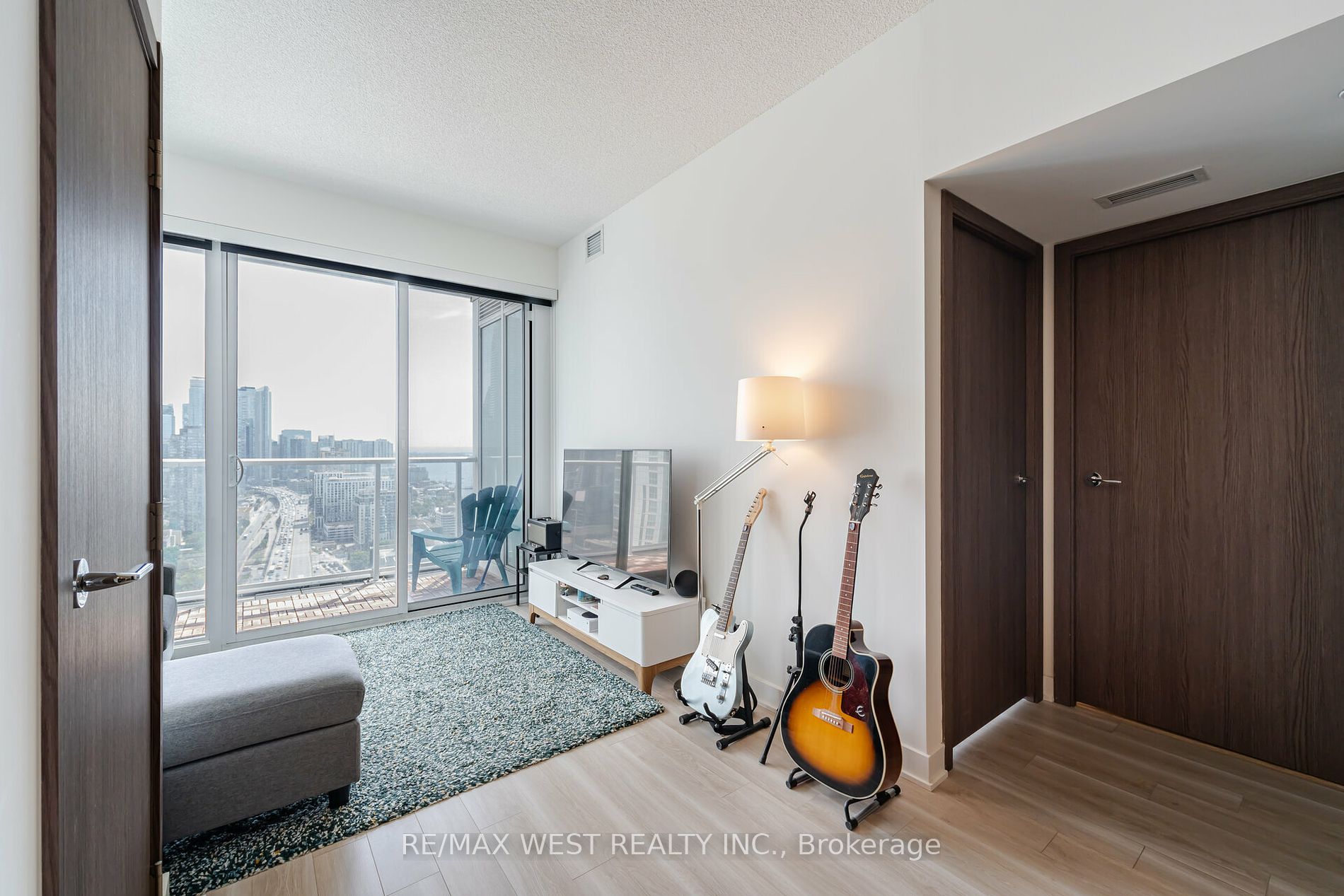 17 Bathurst St, #3912