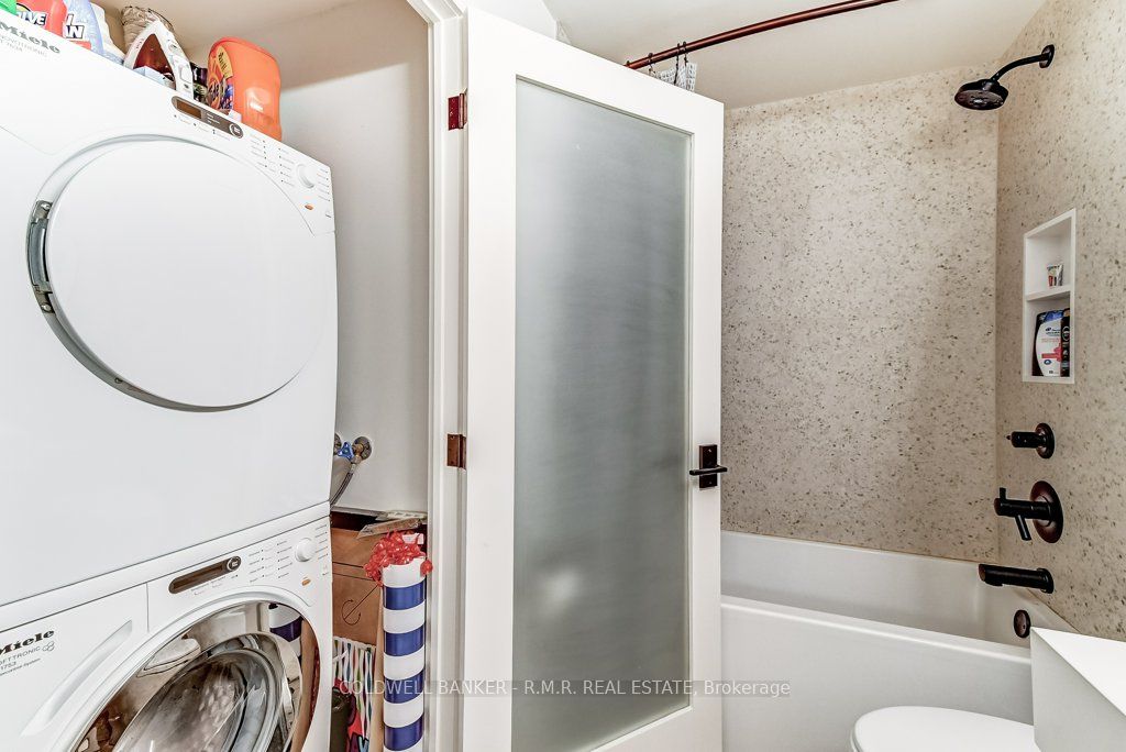 80 Western Battery Rd, #2406