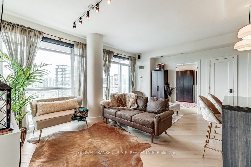 80 Western Battery Rd, #2406