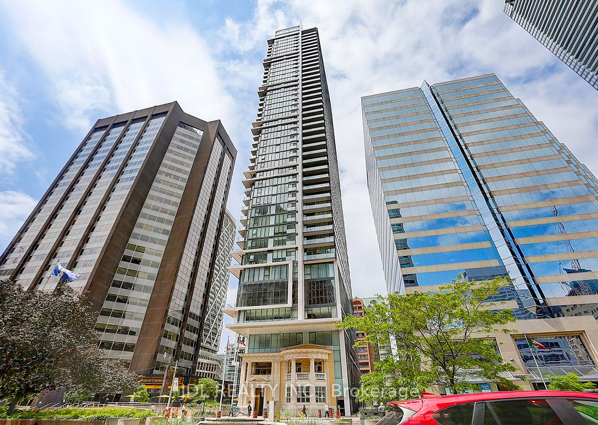 426 University Ave, #3201