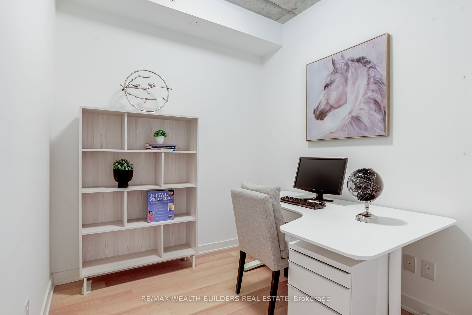 210 Simcoe St, #1706