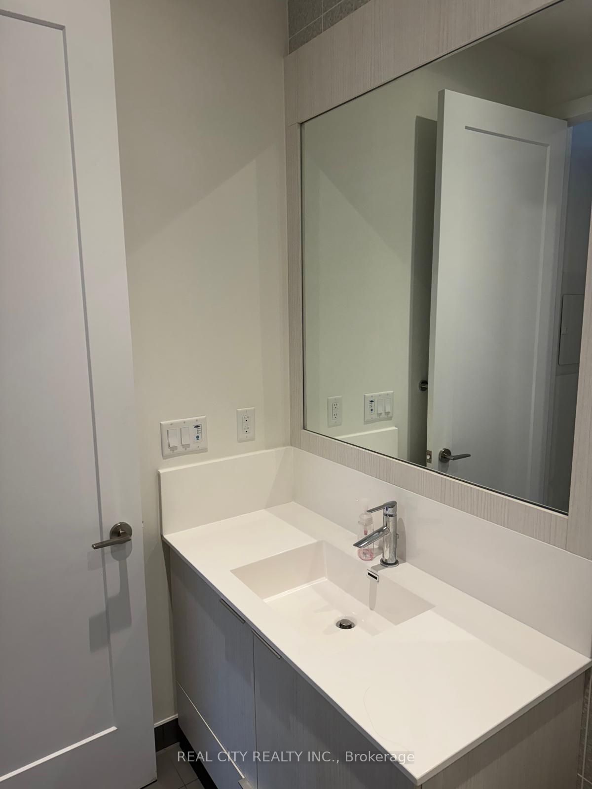 25 Adra Grado Way, #243