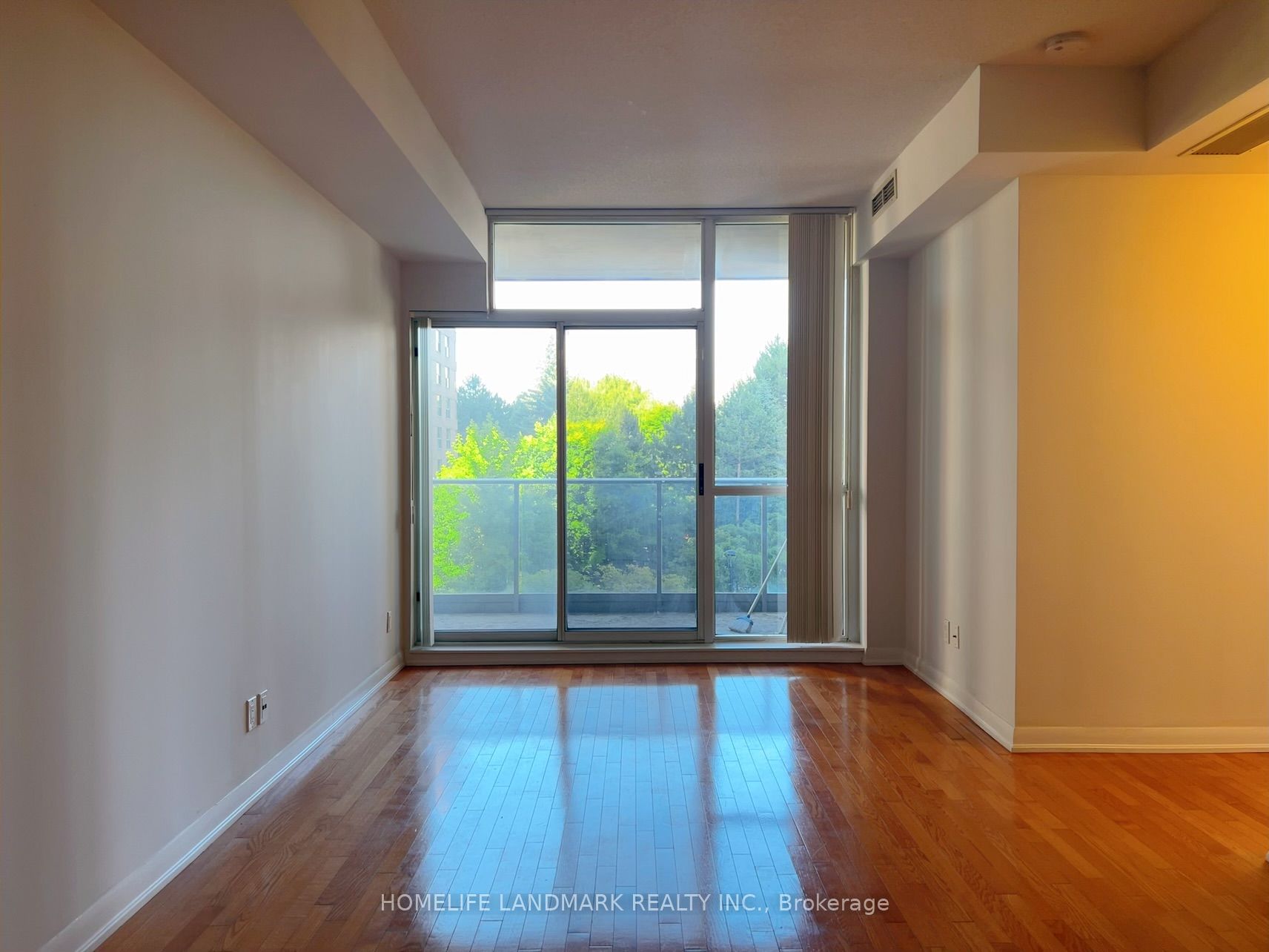 5791 Yonge St, #308