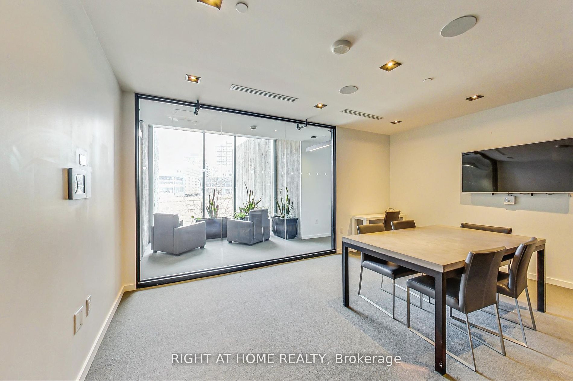 32 Trolley Cres, #1003