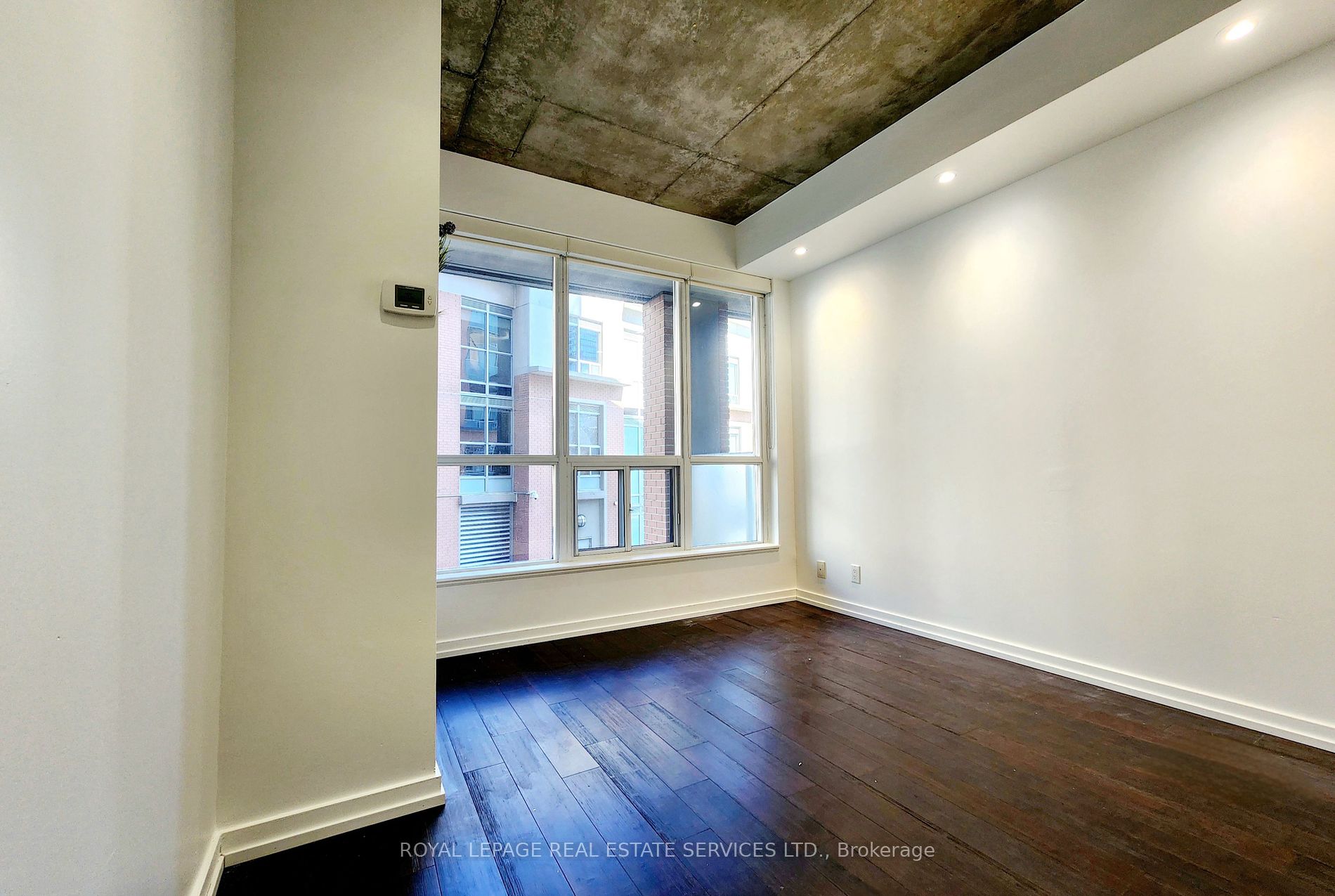 1 Shaw St, #106