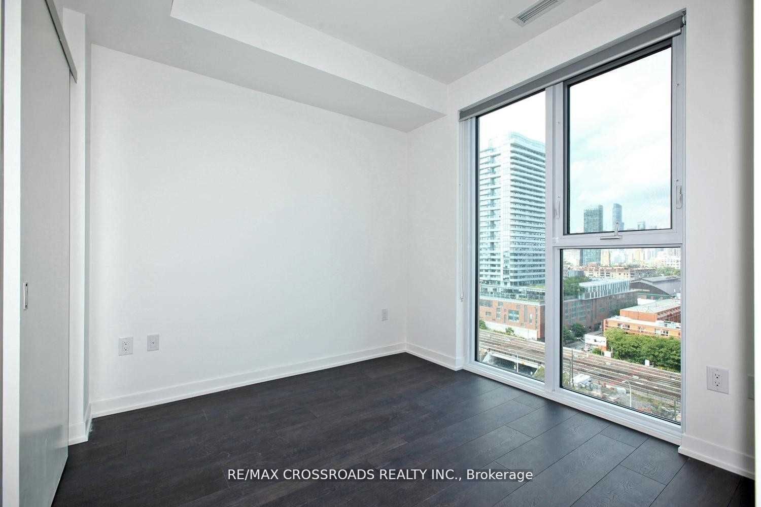 20 Richardson St, #1104