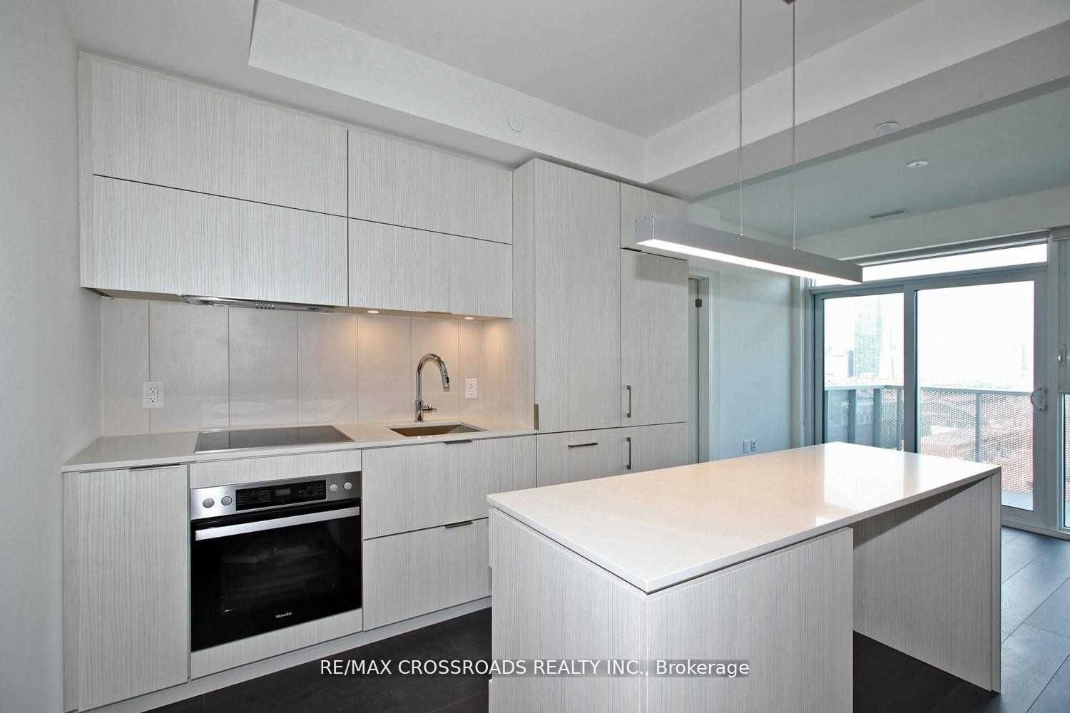 20 Richardson St, #1104
