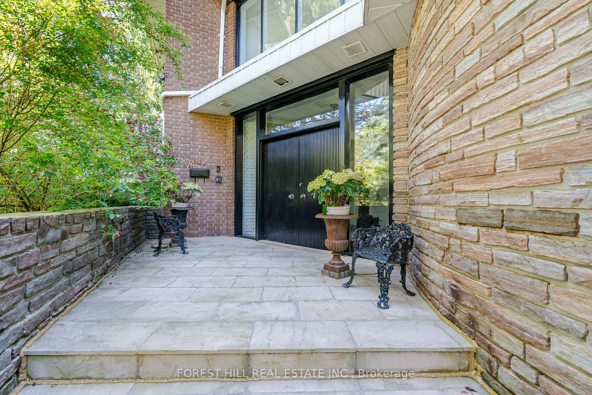65 Blue Forest Dr