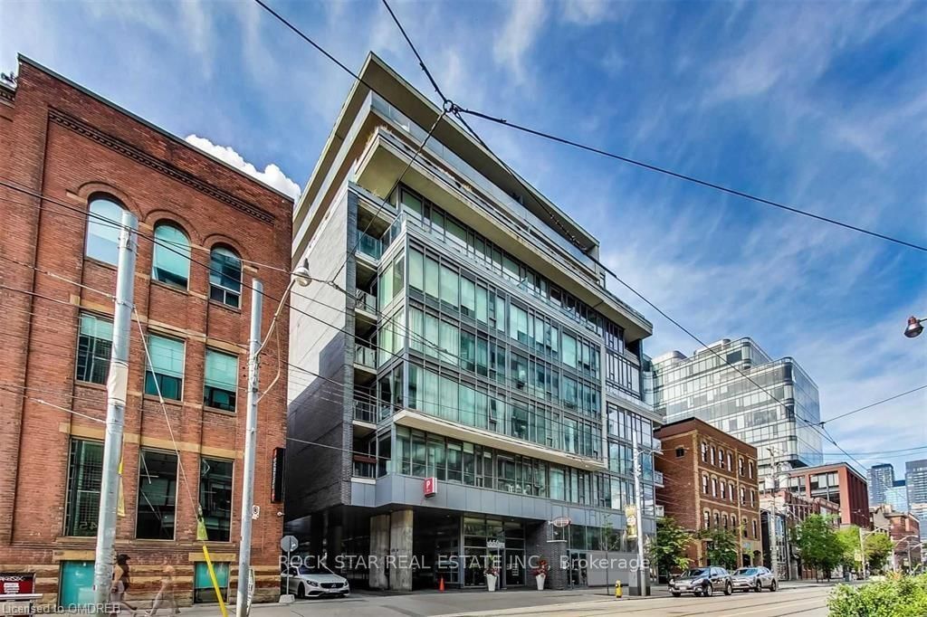 650 King Street W, #207