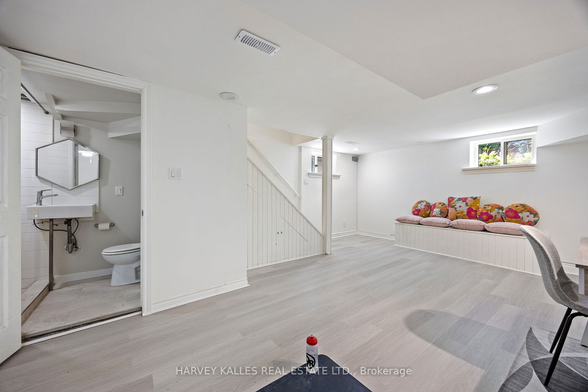 136 Glenvale Boulevard