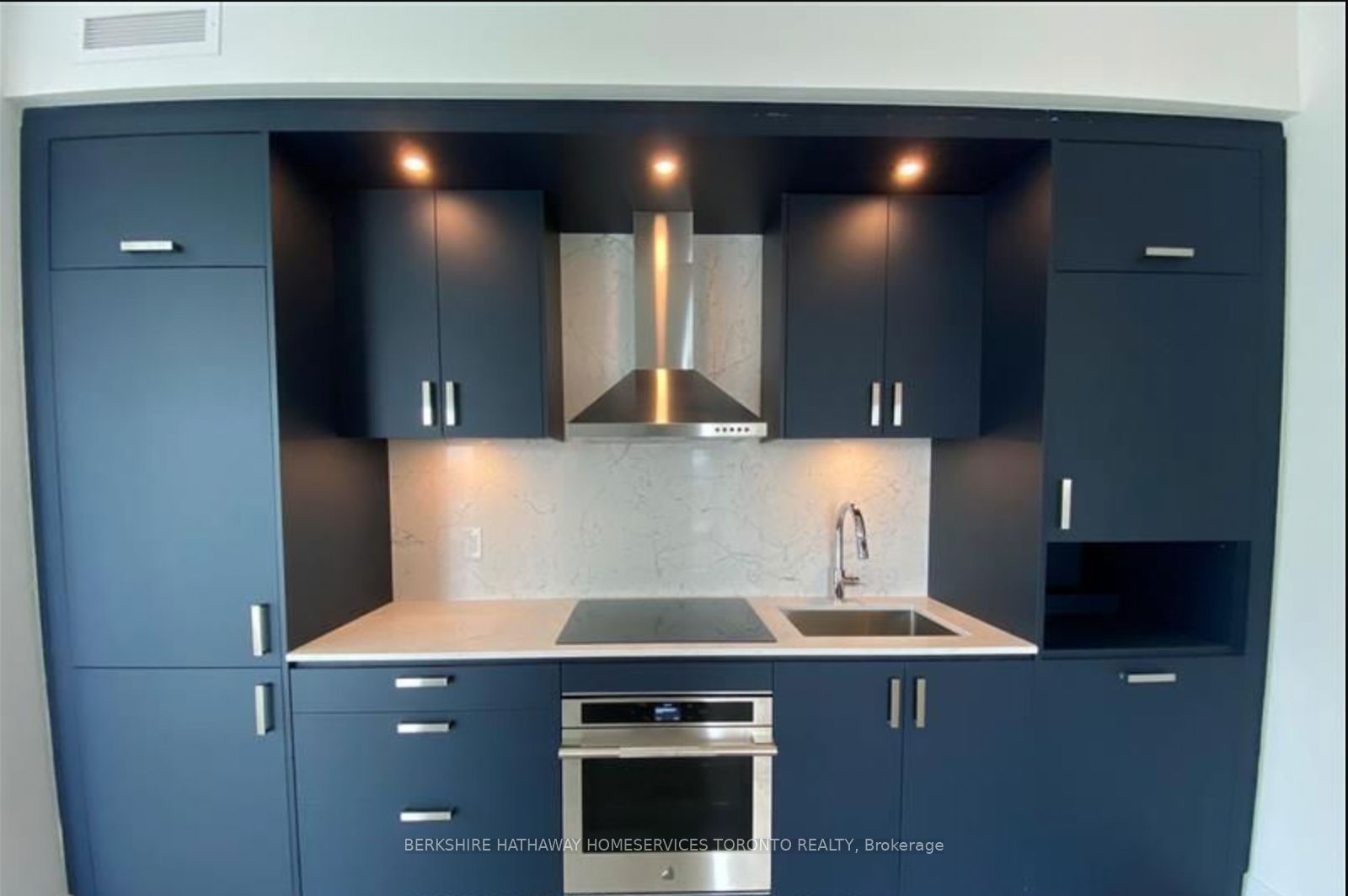 470 Front Street W #1706