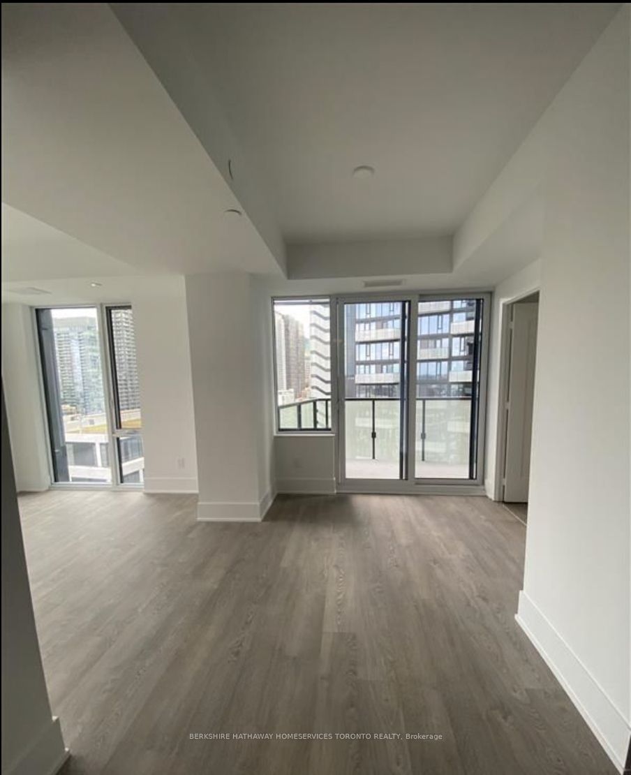 470 Front Street W #1706