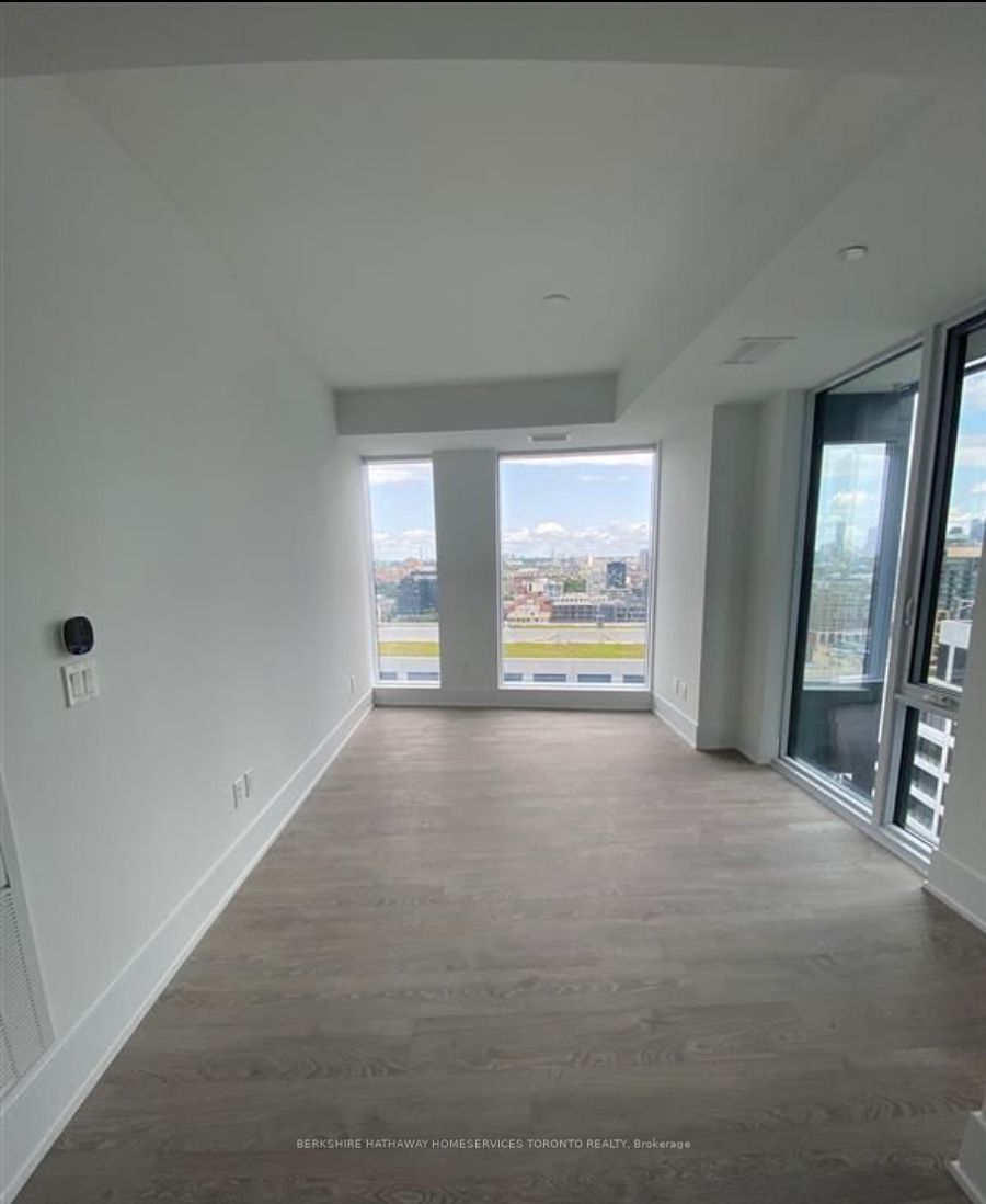470 Front Street W #1706