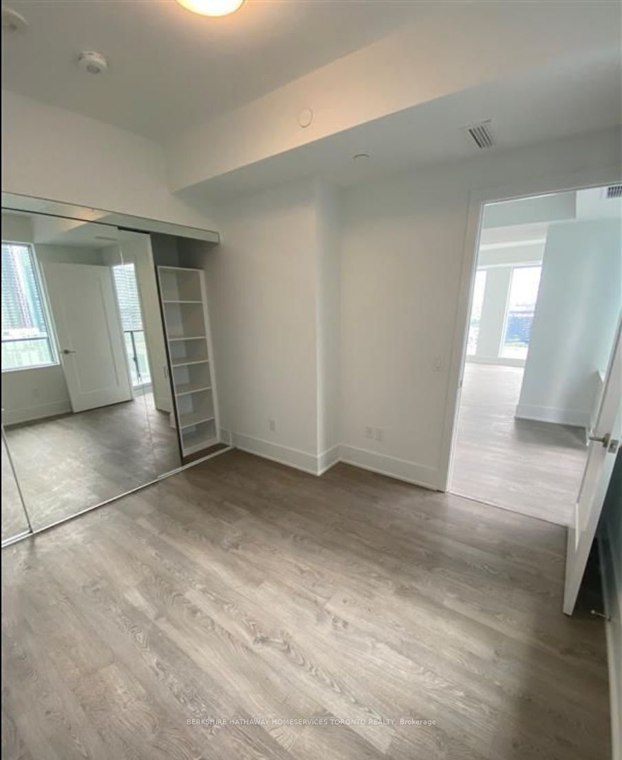 470 Front Street W #1706