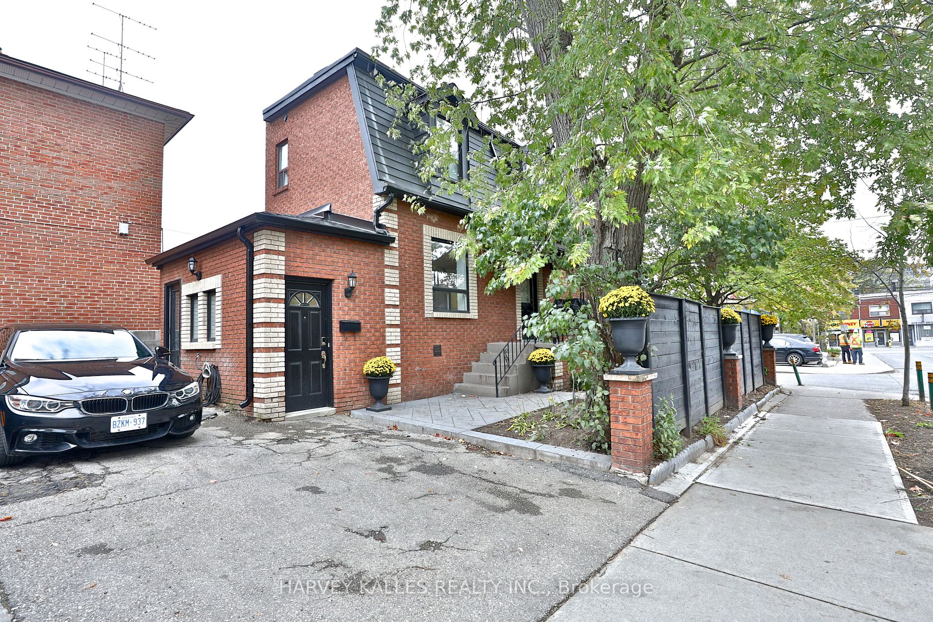 15 Markham Street