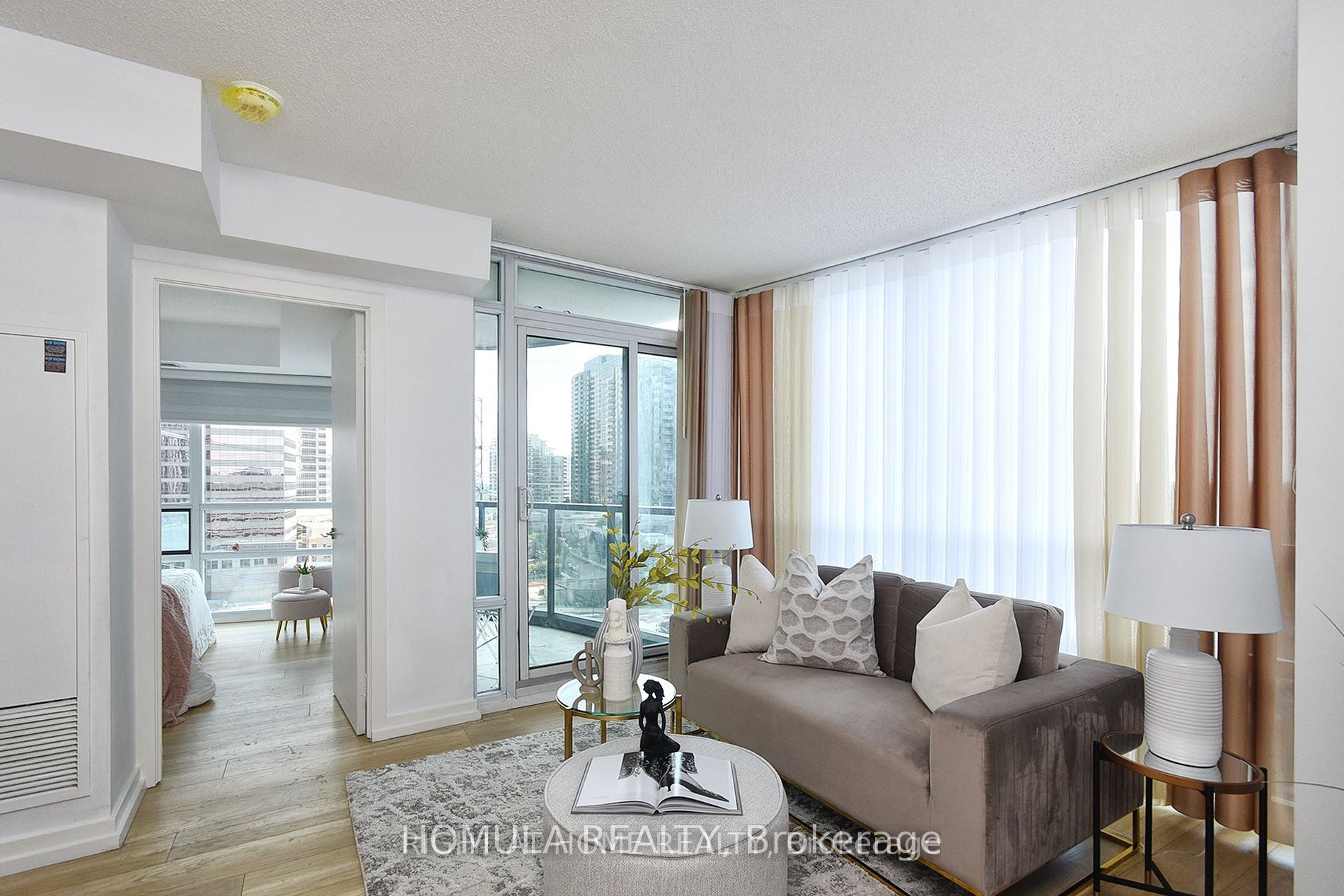 5740 Yonge St, #1102