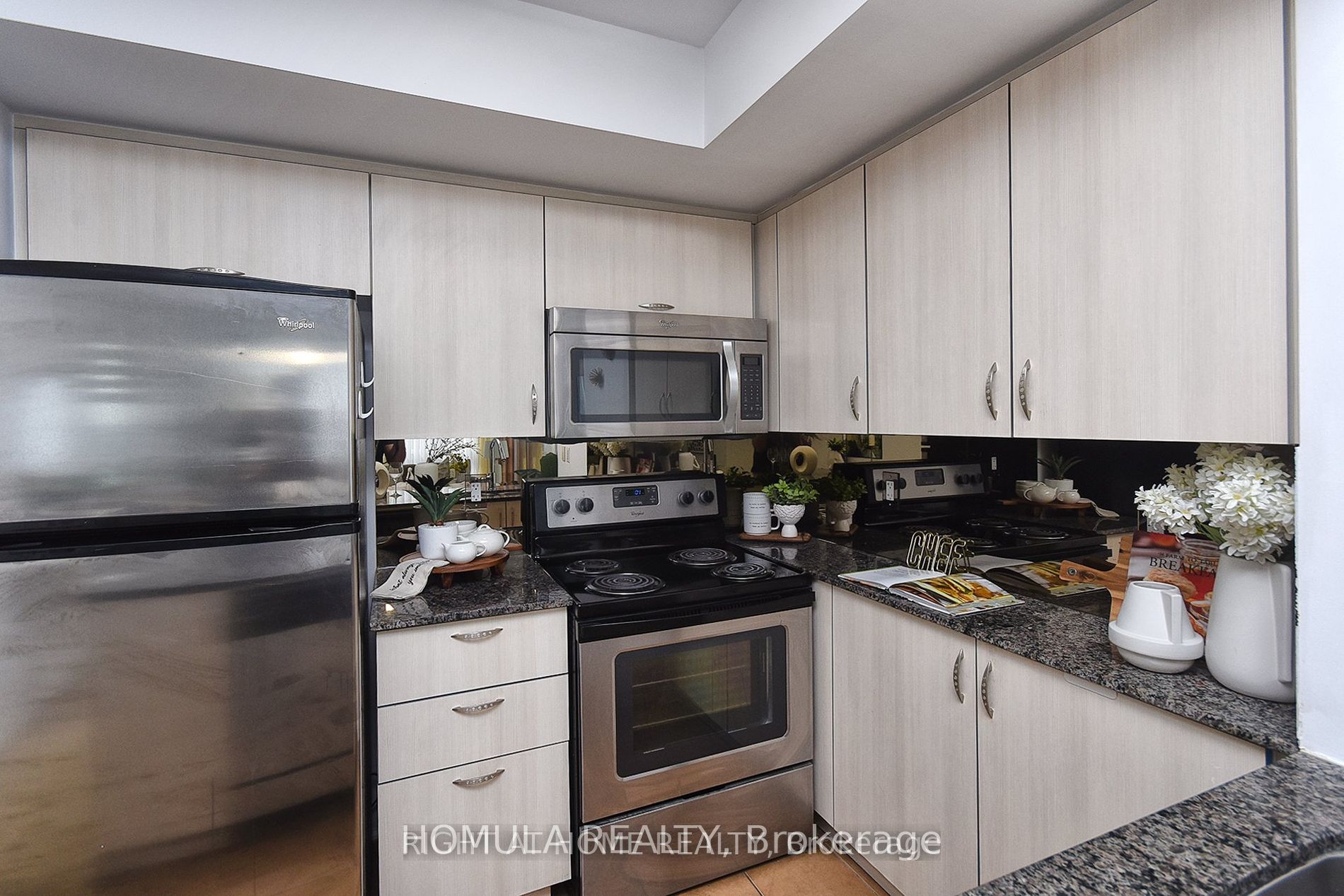 5740 Yonge St, #1102