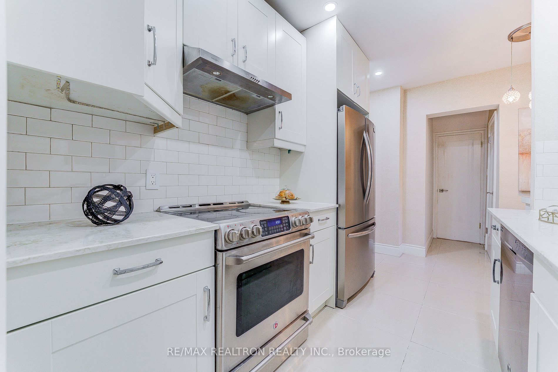603 Spadina Road