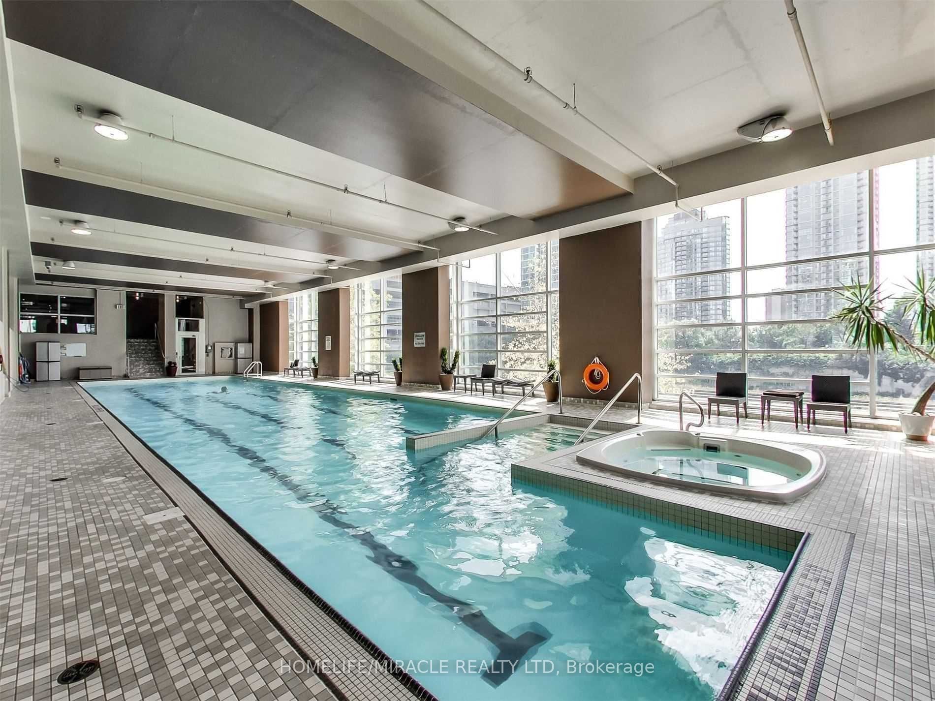 361 Front St W, #2506