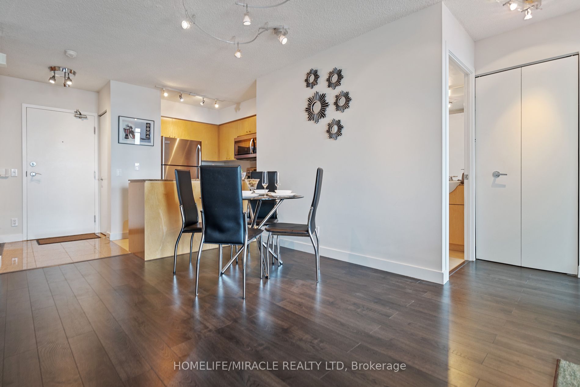 361 Front St W, #2506
