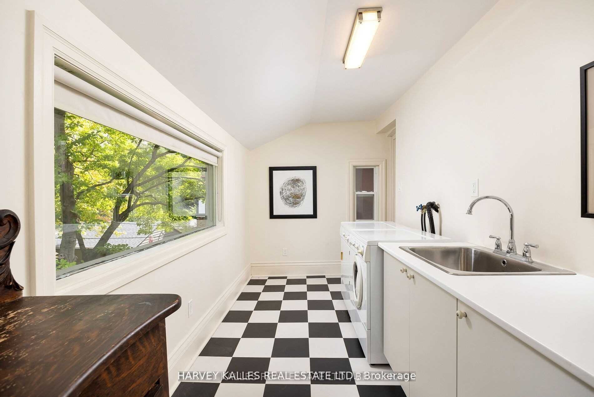 135 Admiral Rd