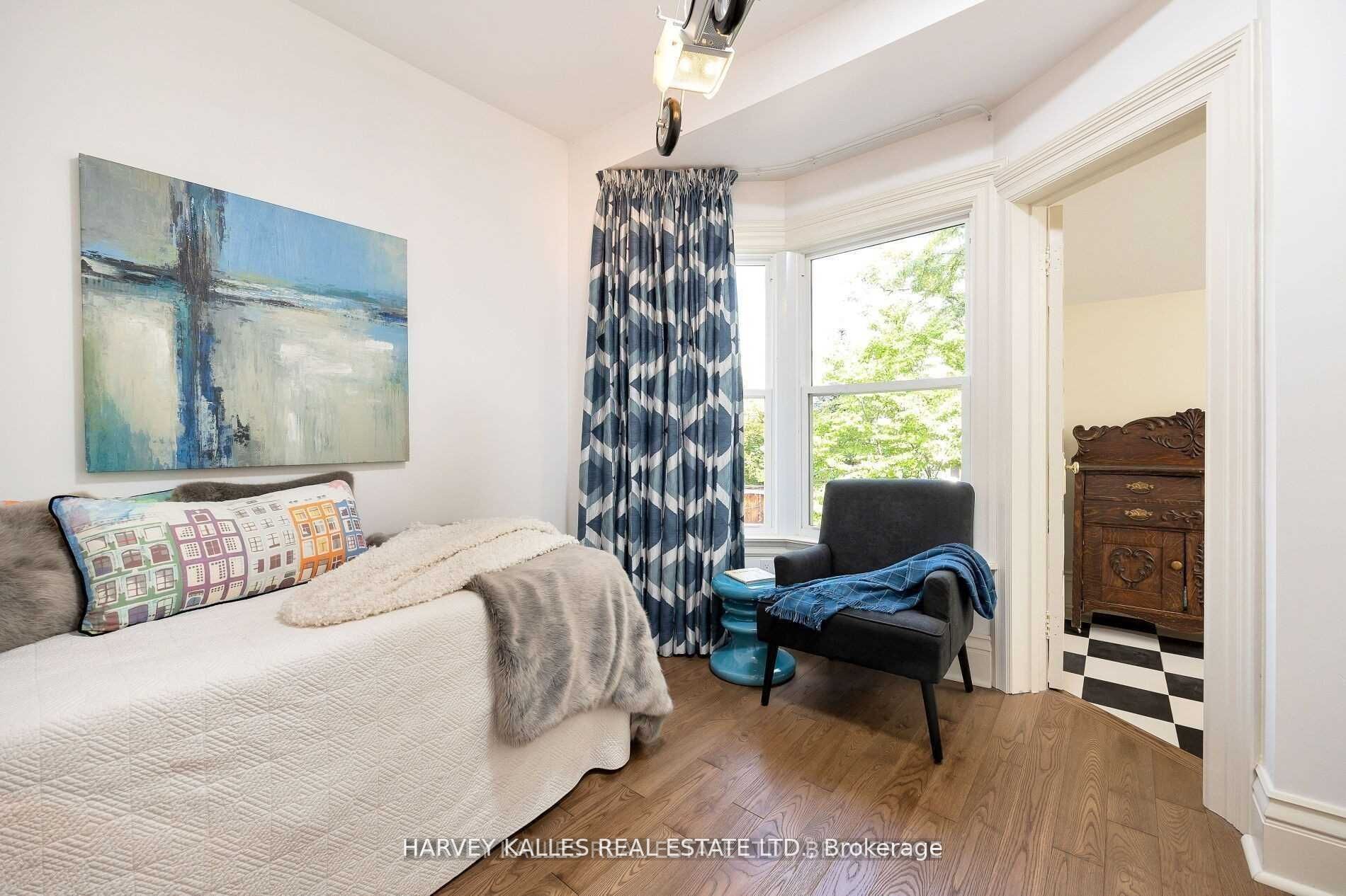 135 Admiral Rd