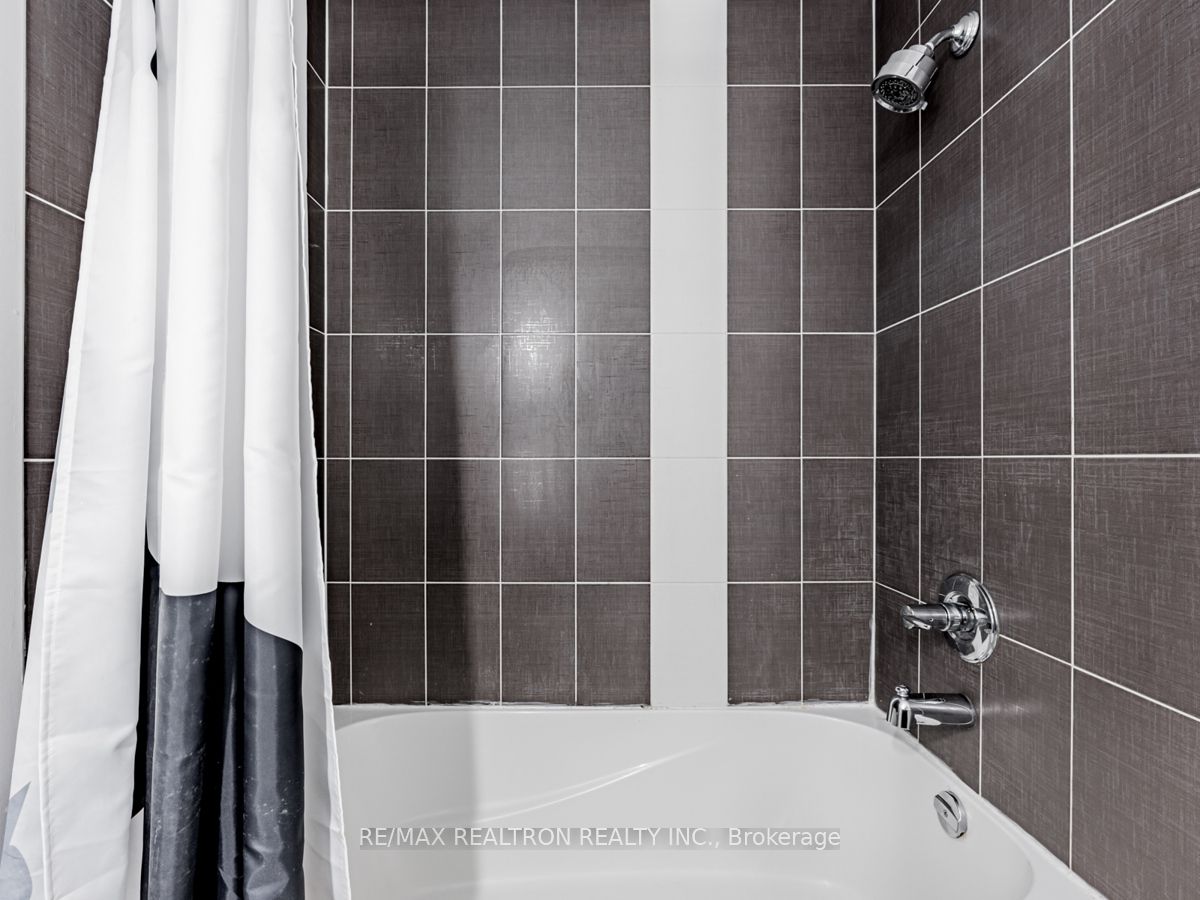 770 Bay Street, #1606