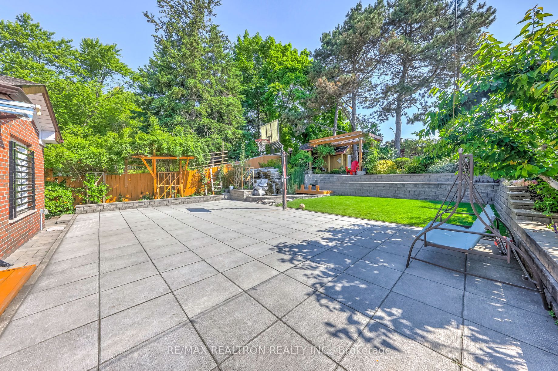 88 Cherrystone Drive