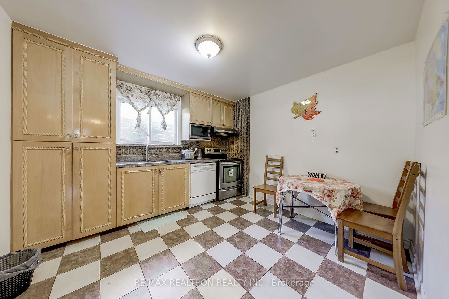 88 Cherrystone Drive
