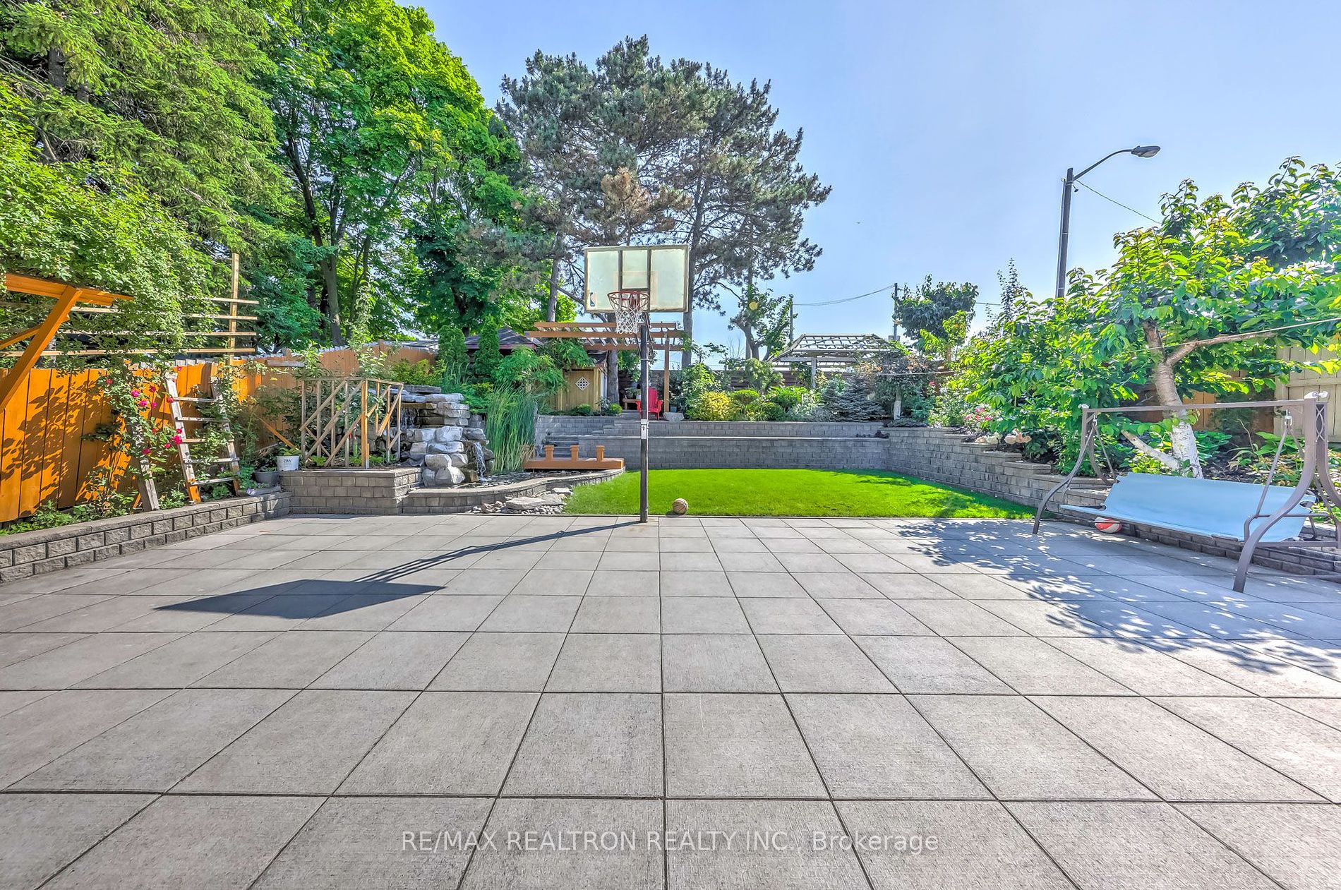 88 Cherrystone Drive
