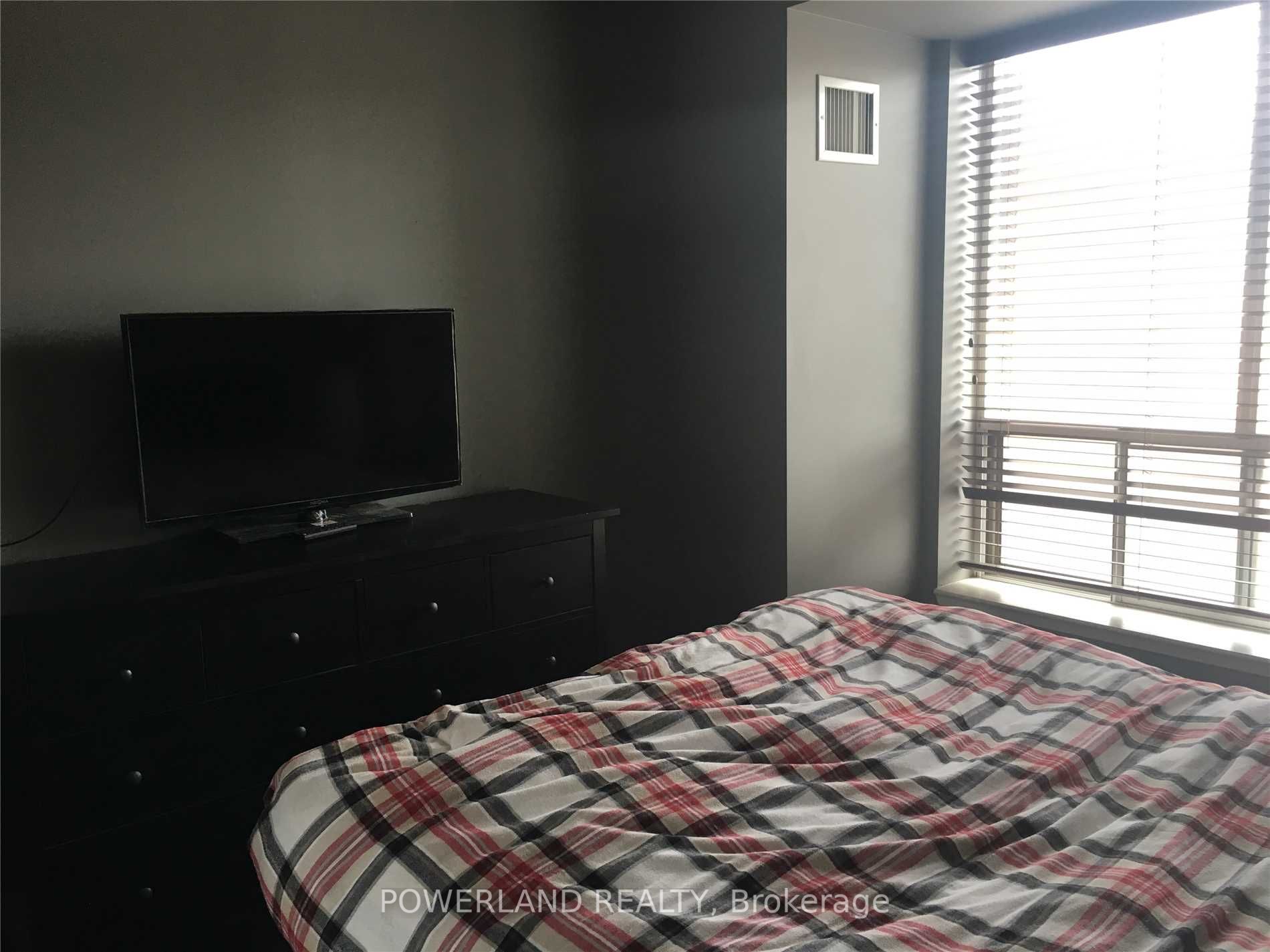 168 King St E, #603
