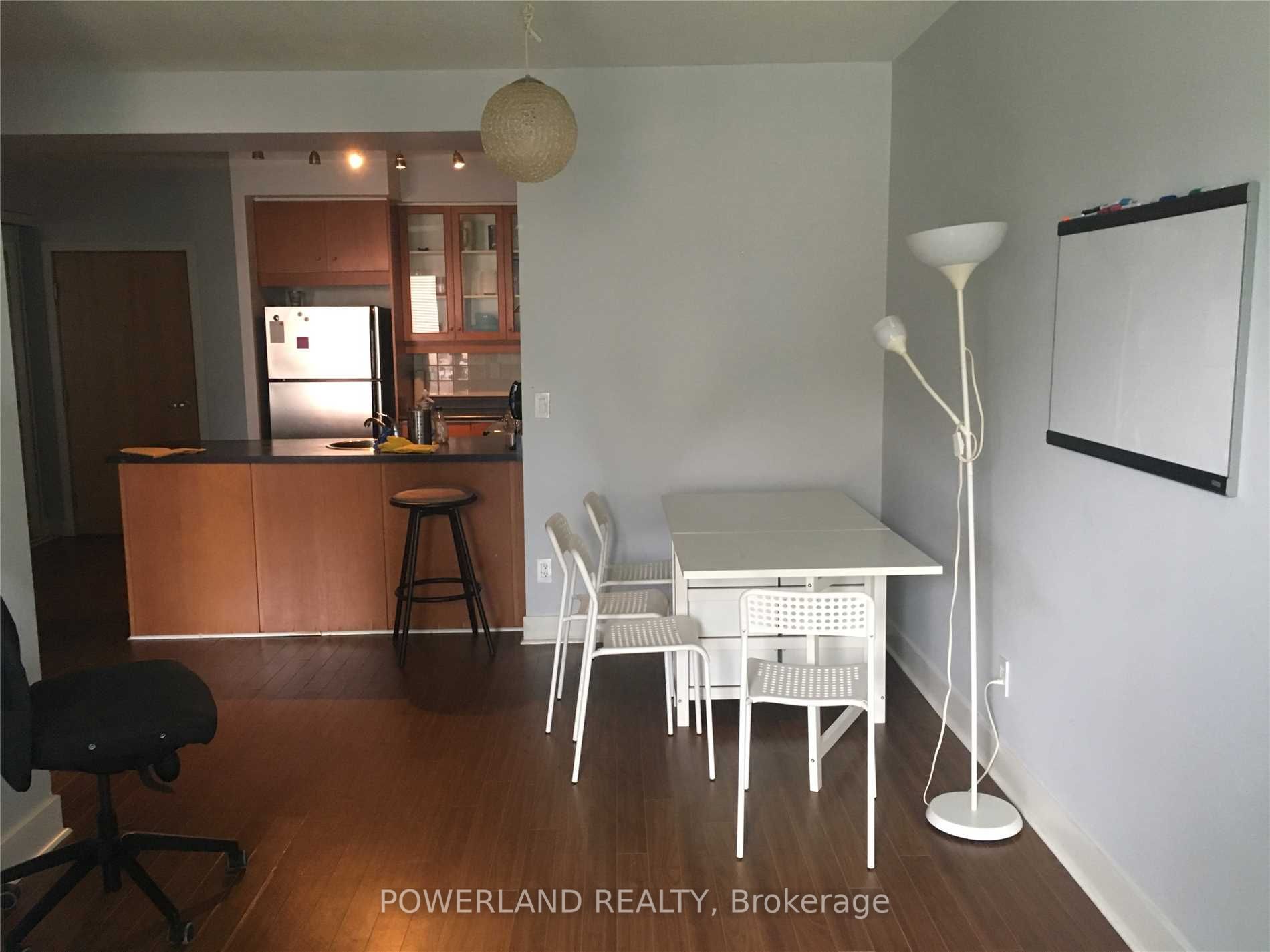 168 King St E, #603