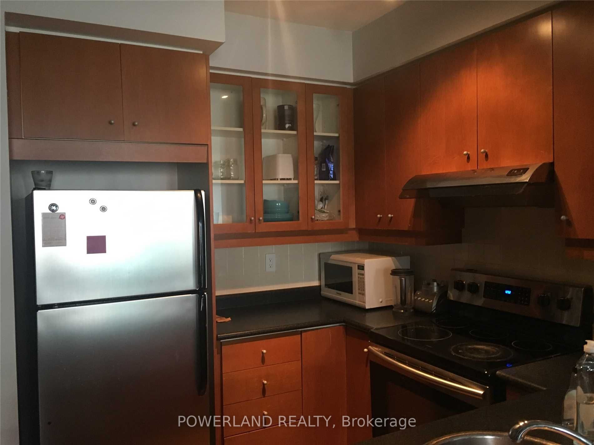 168 King St E, #603