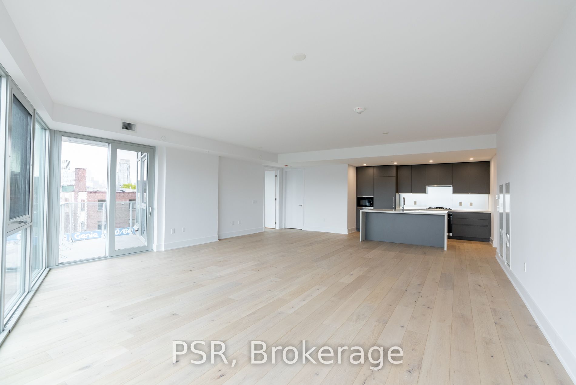 346 Davenport Road, #304