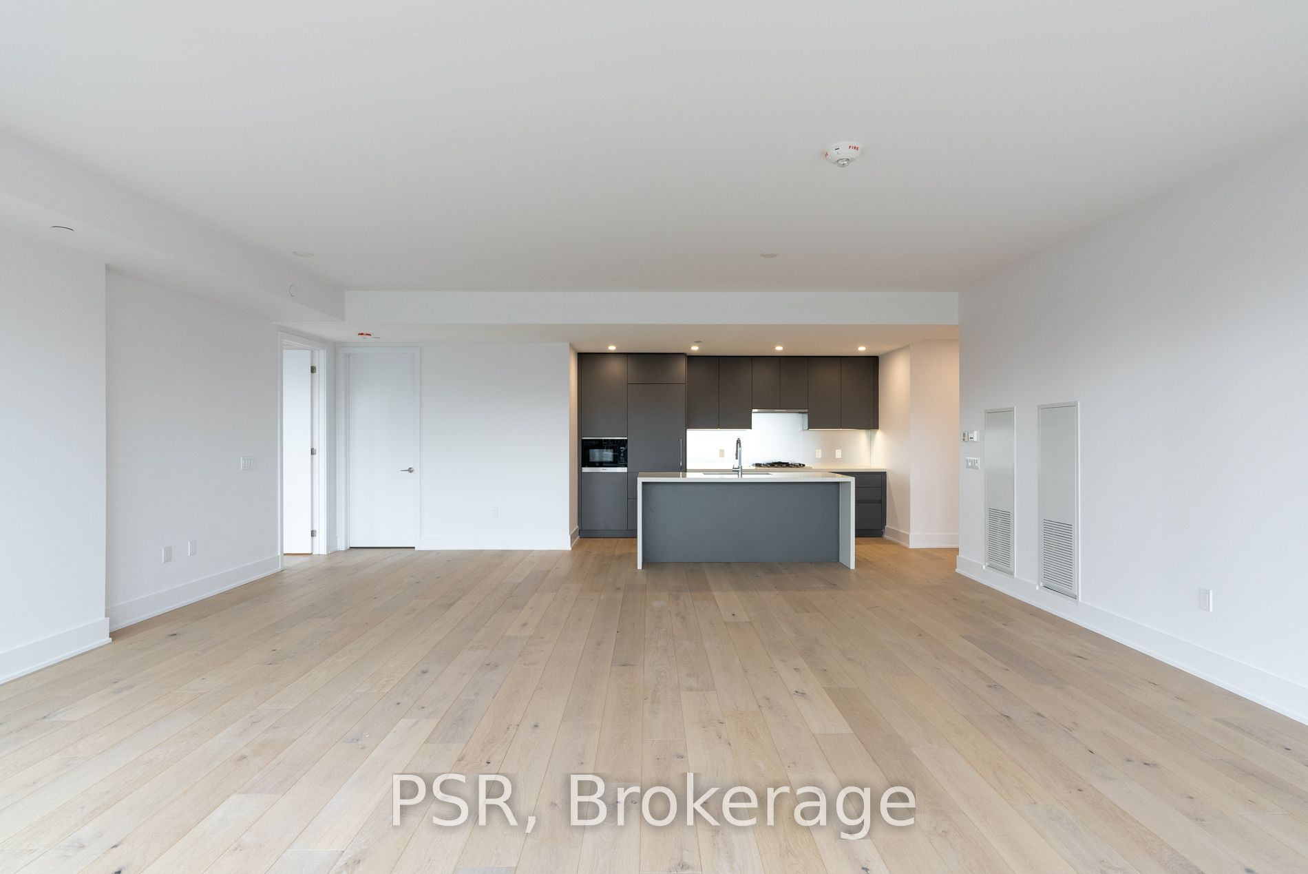 346 Davenport Road, #304
