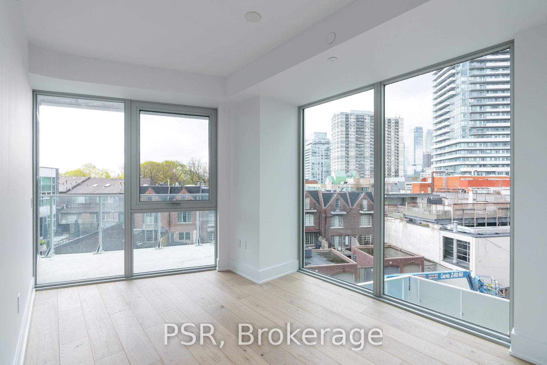 346 Davenport Road, #304