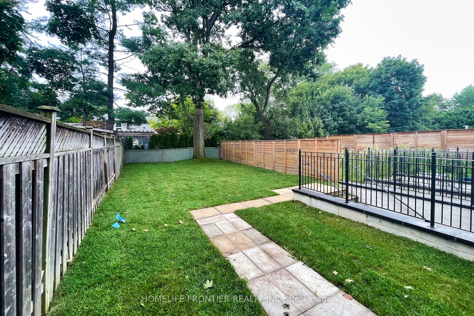 82 Cameron Avenue