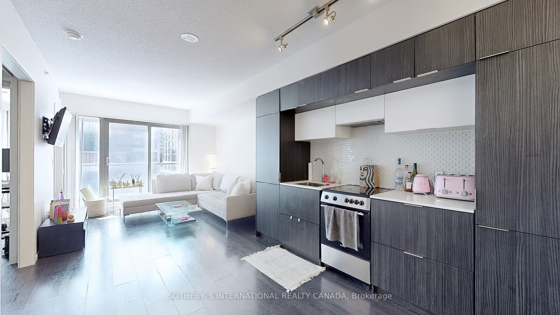 159 Dundas Street E #705