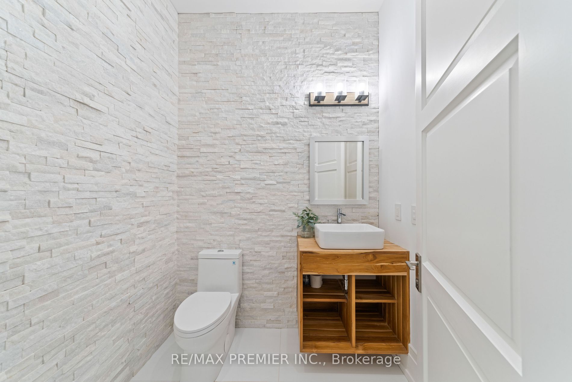 205 The Bridle Path