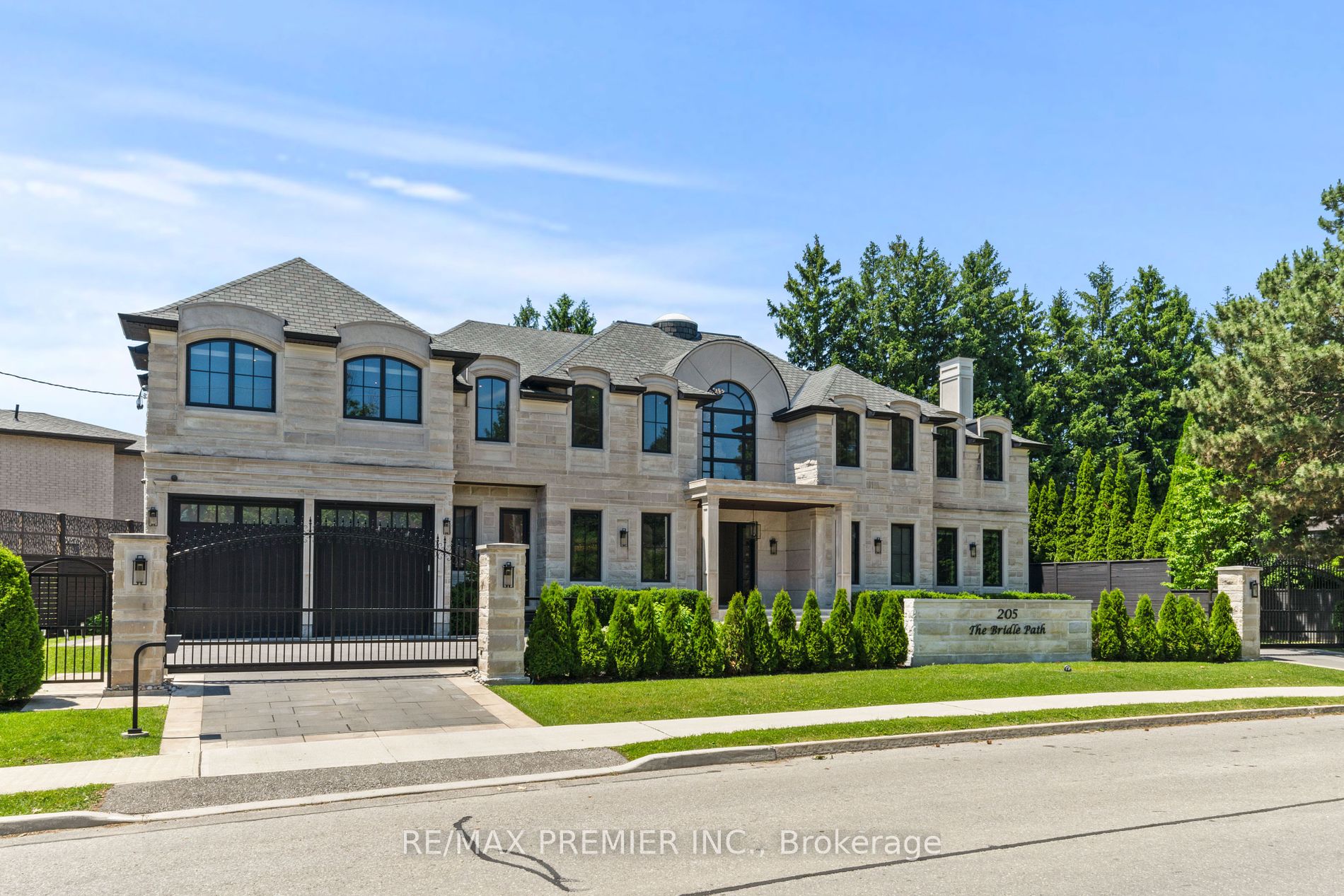 205 The Bridle Path
