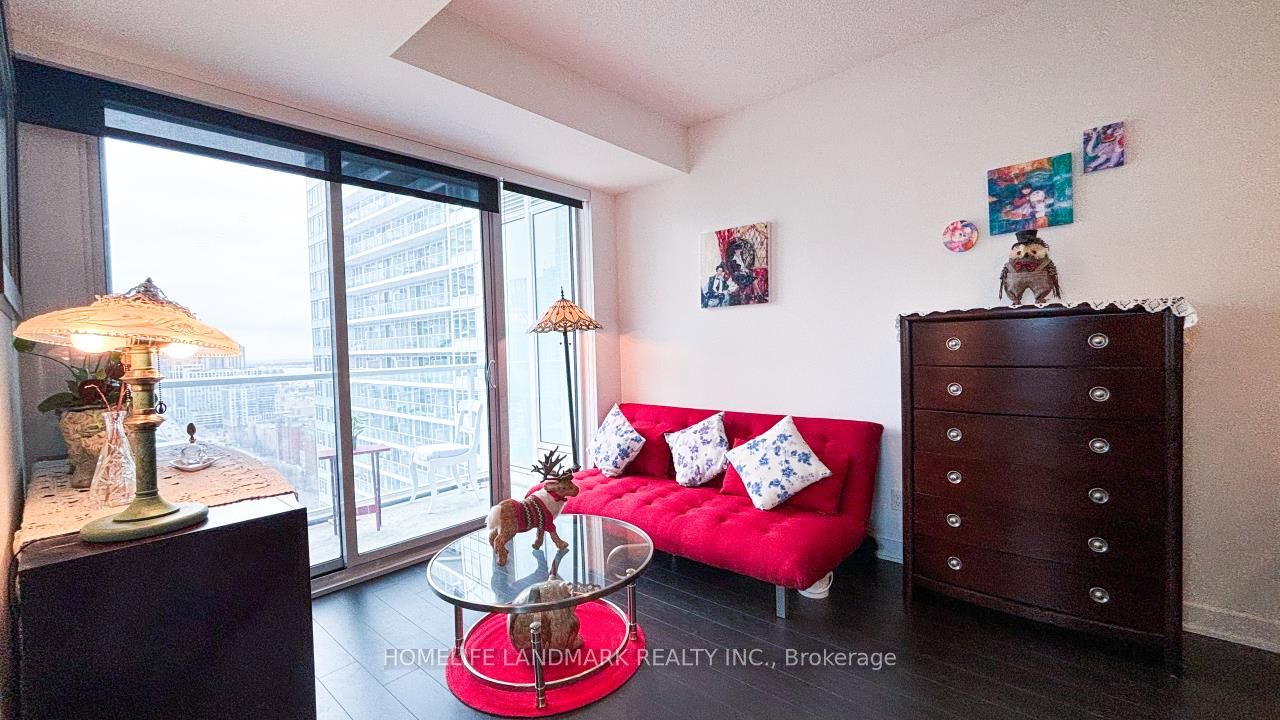 19 Bathurst Street #2906