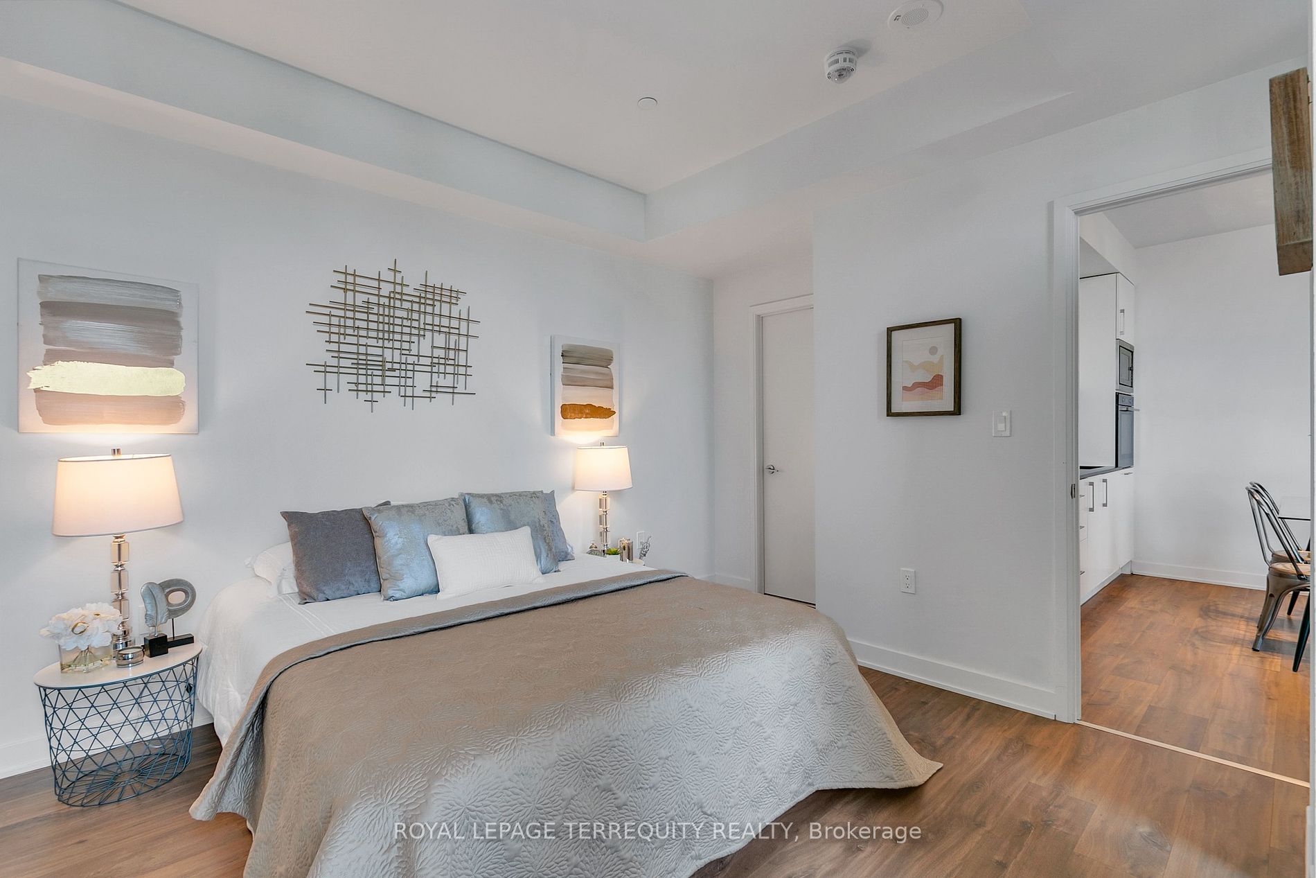 576 Front St W, #1810