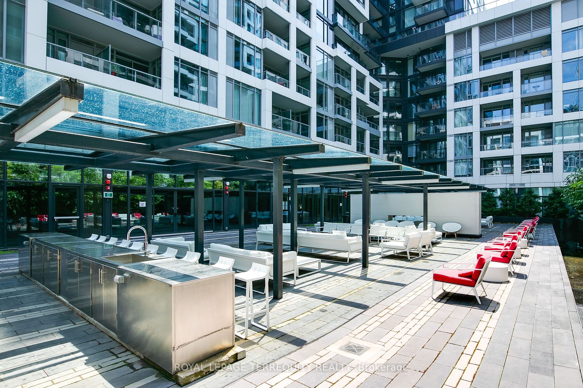 576 Front St W, #1810