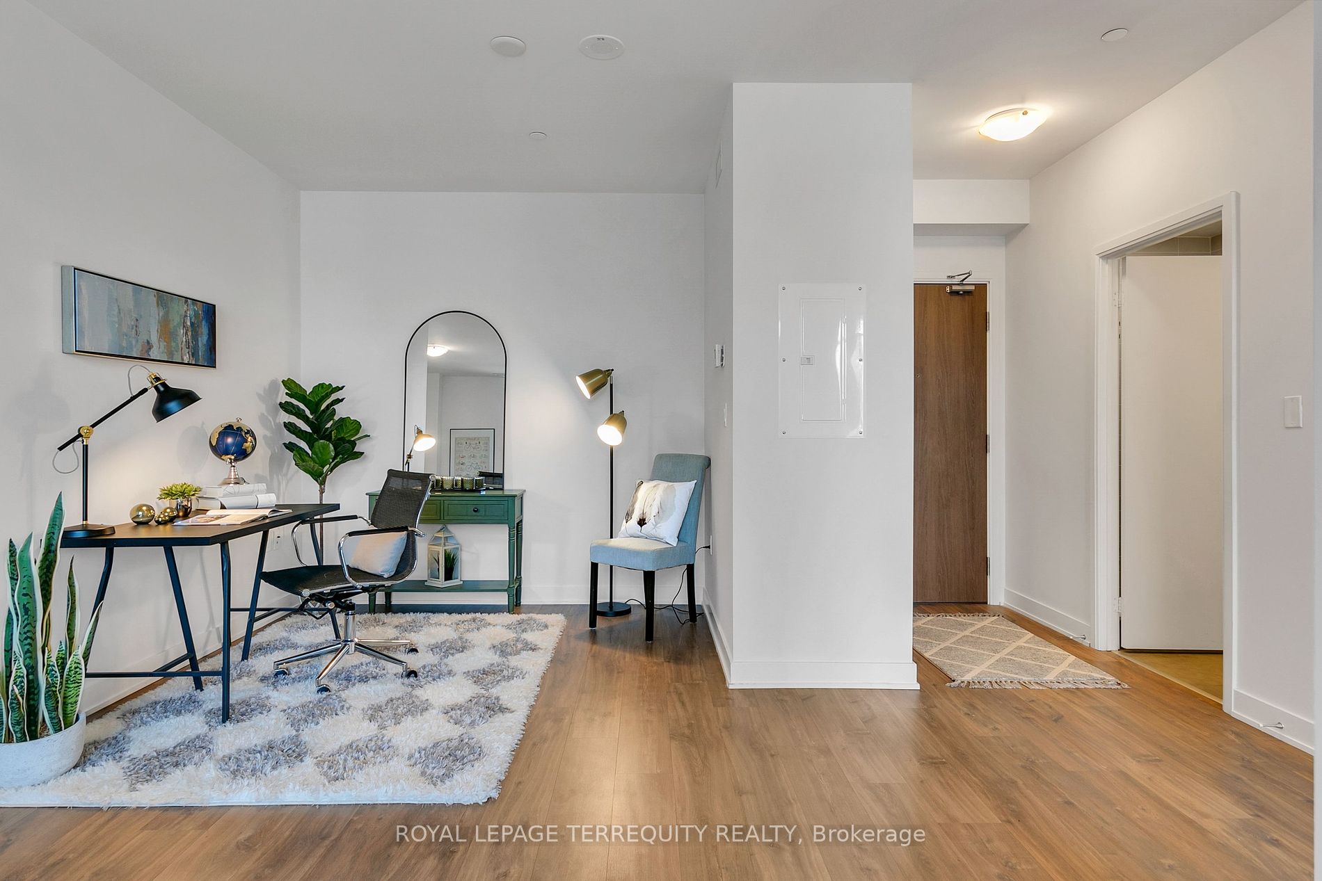 576 Front St W, #1810