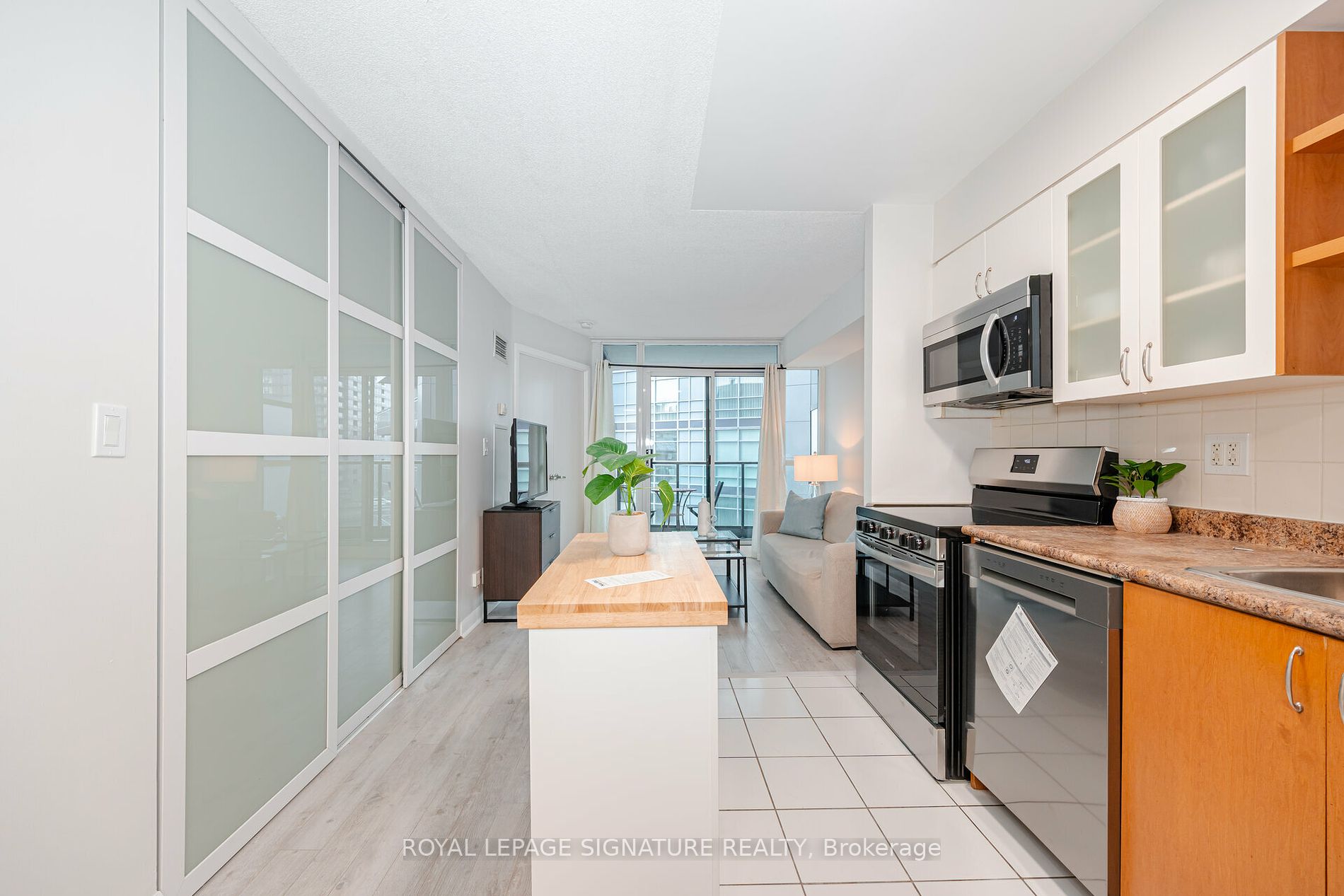 600 Fleet Street, #1012
