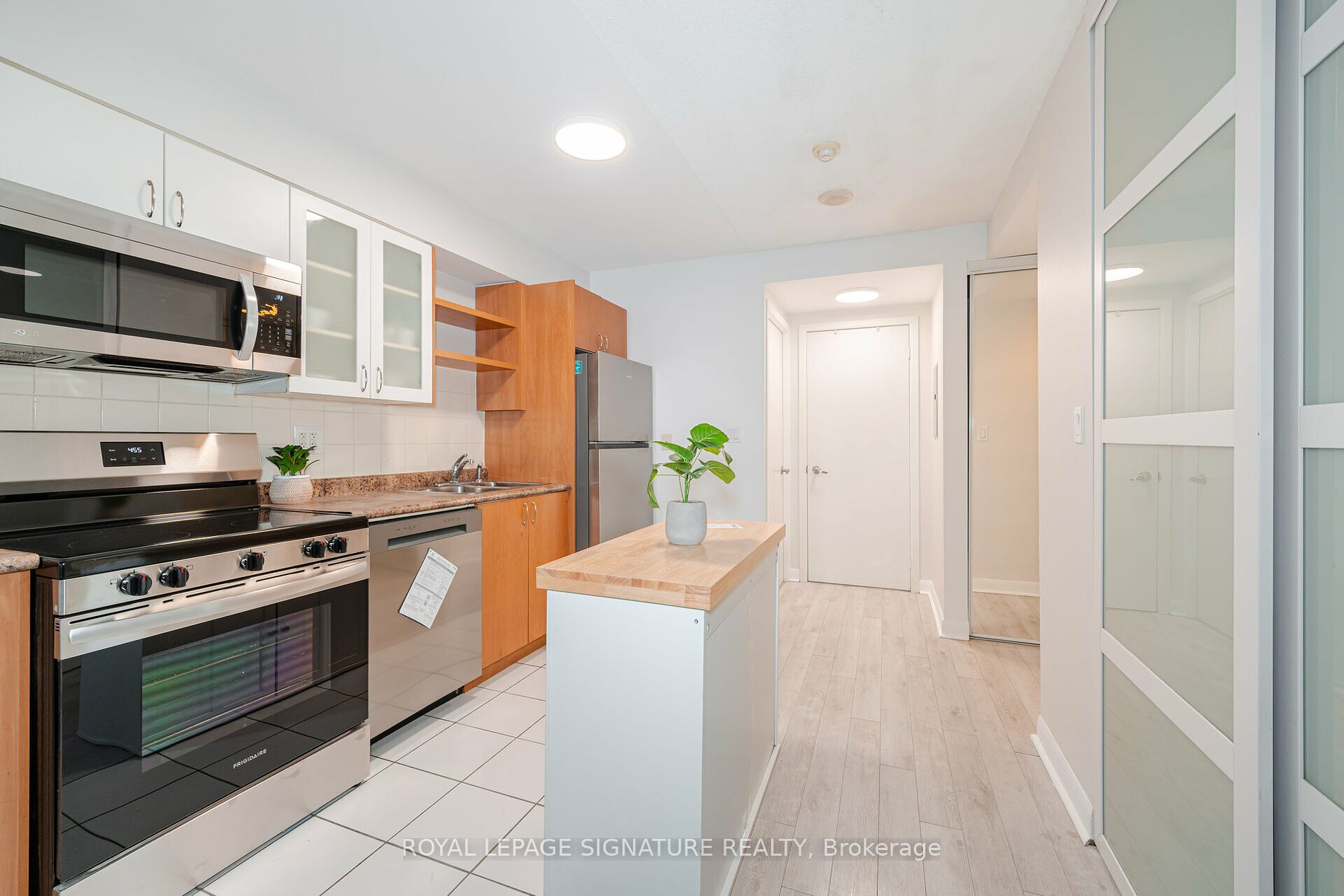 600 Fleet Street, #1012
