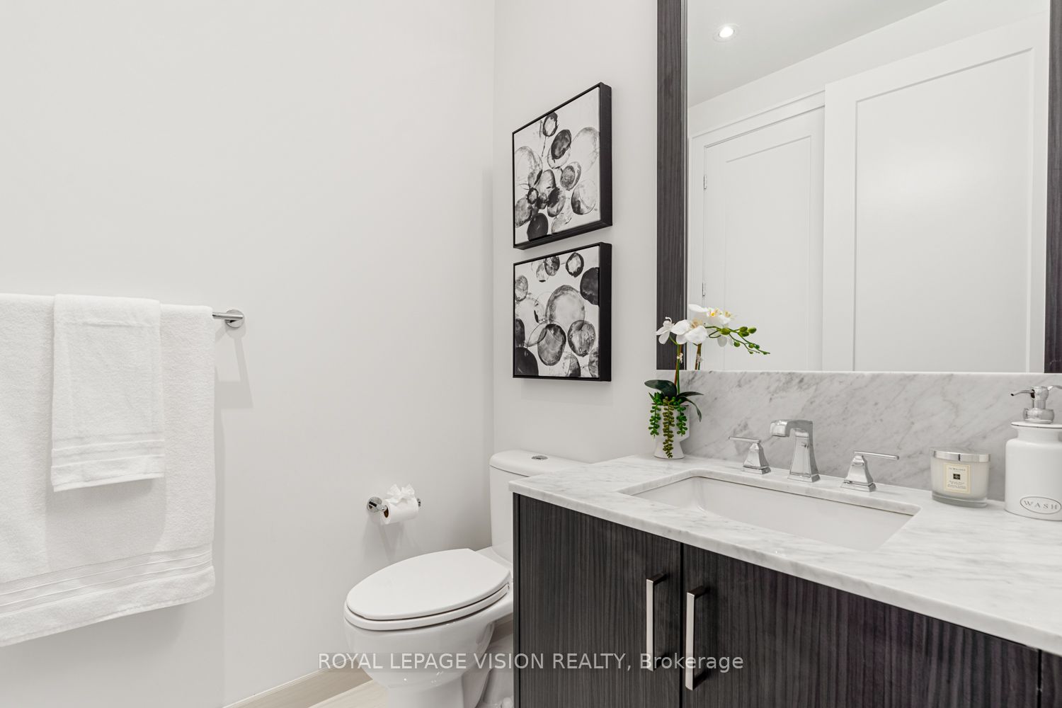25 Adra Grado Way, #112